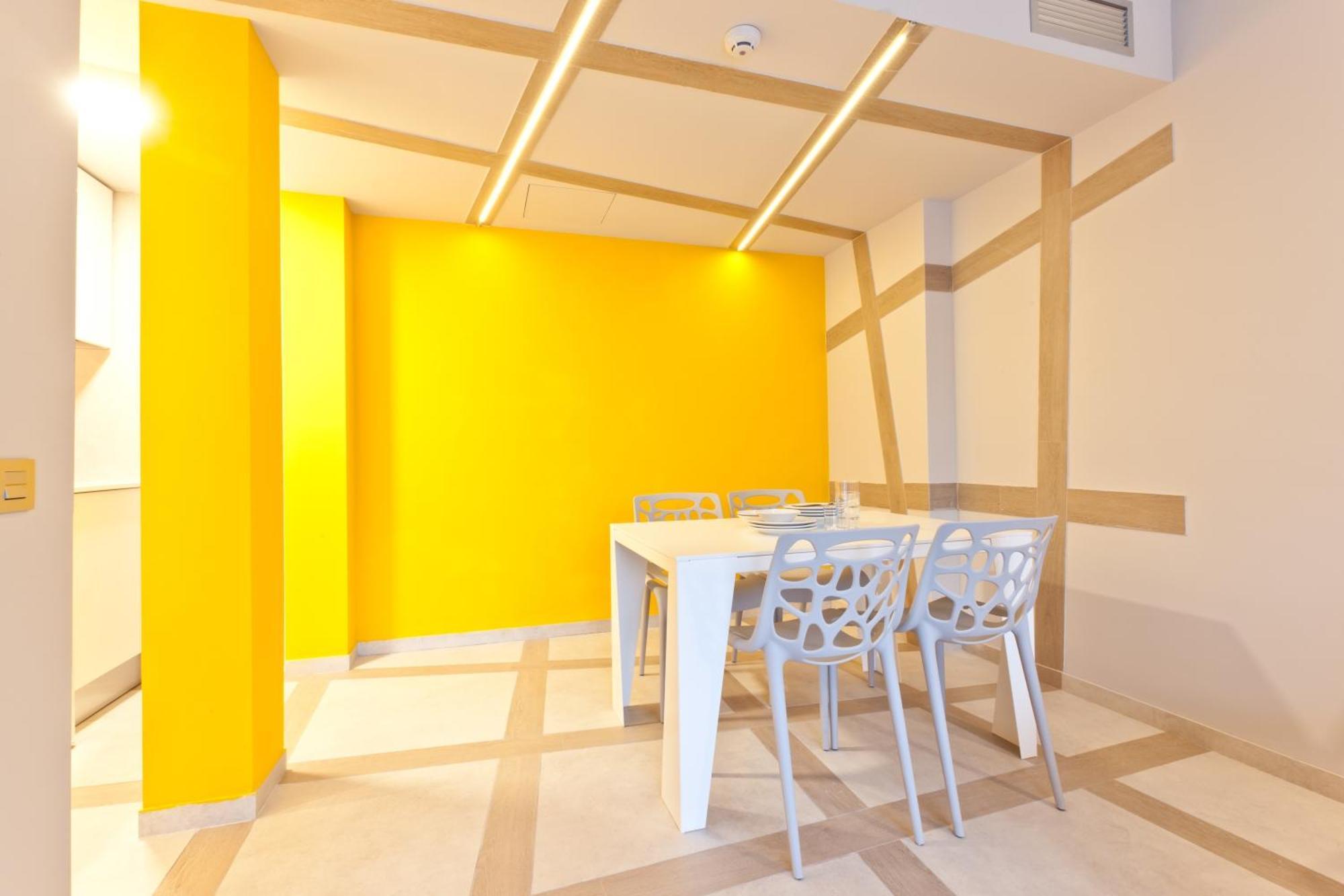 Ryans Ibiza Apartments - Only Adults Стая снимка