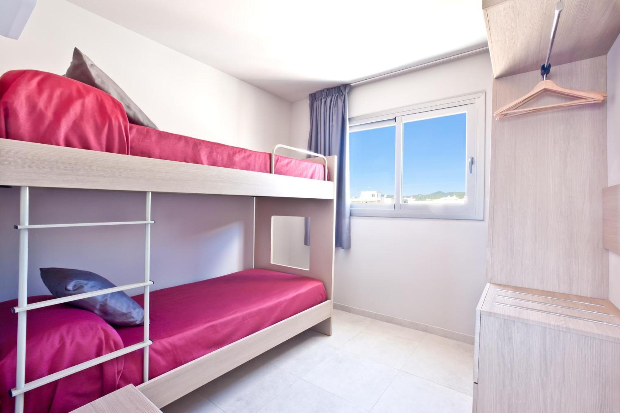 Ryans Ibiza Apartments - Only Adults Стая снимка