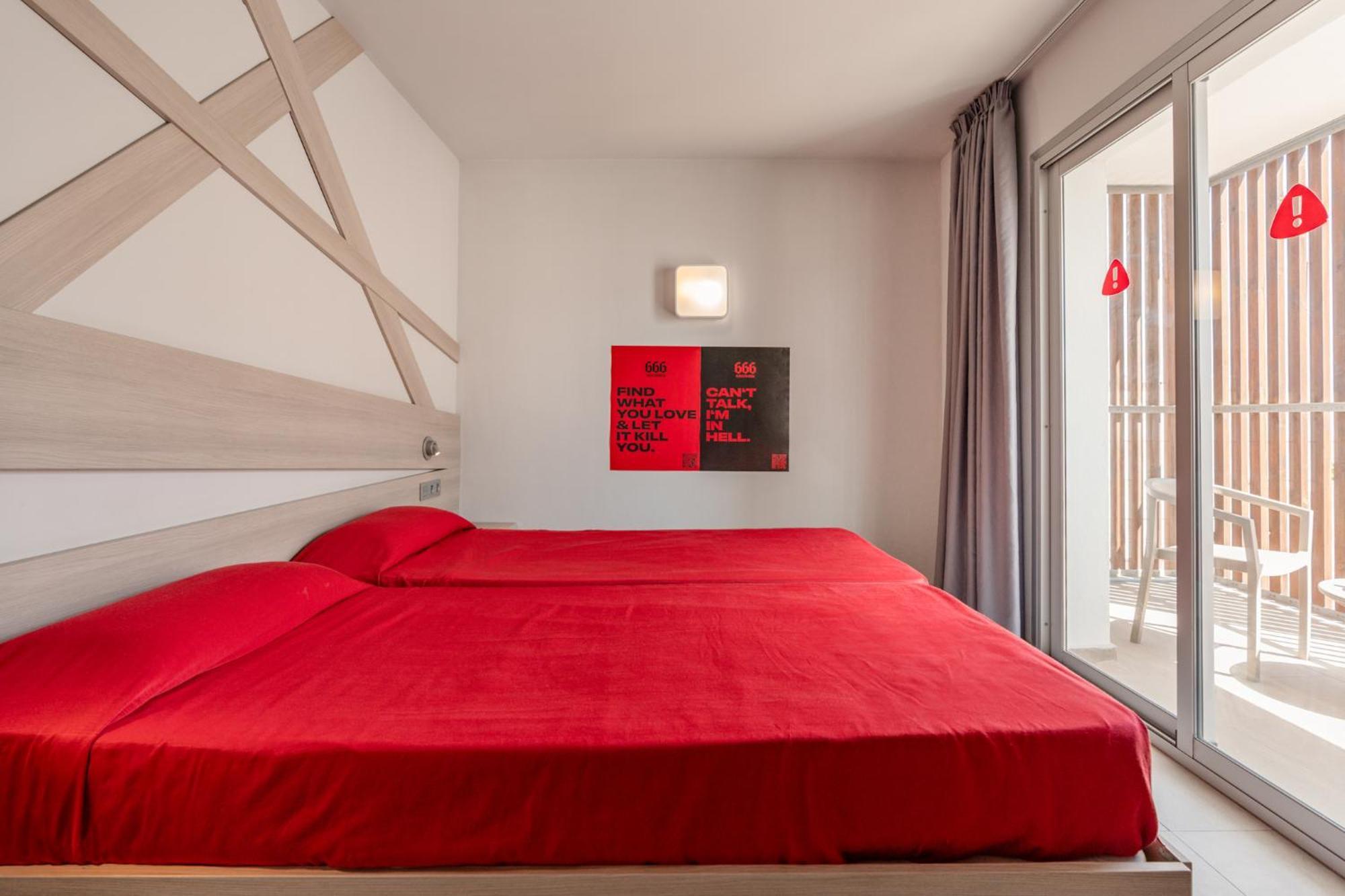 Ryans Ibiza Apartments - Only Adults Екстериор снимка