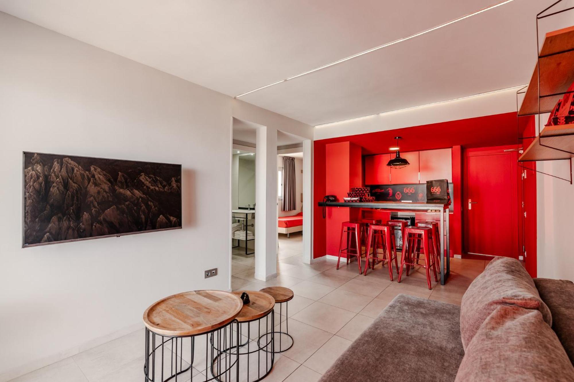 Ryans Ibiza Apartments - Only Adults Екстериор снимка