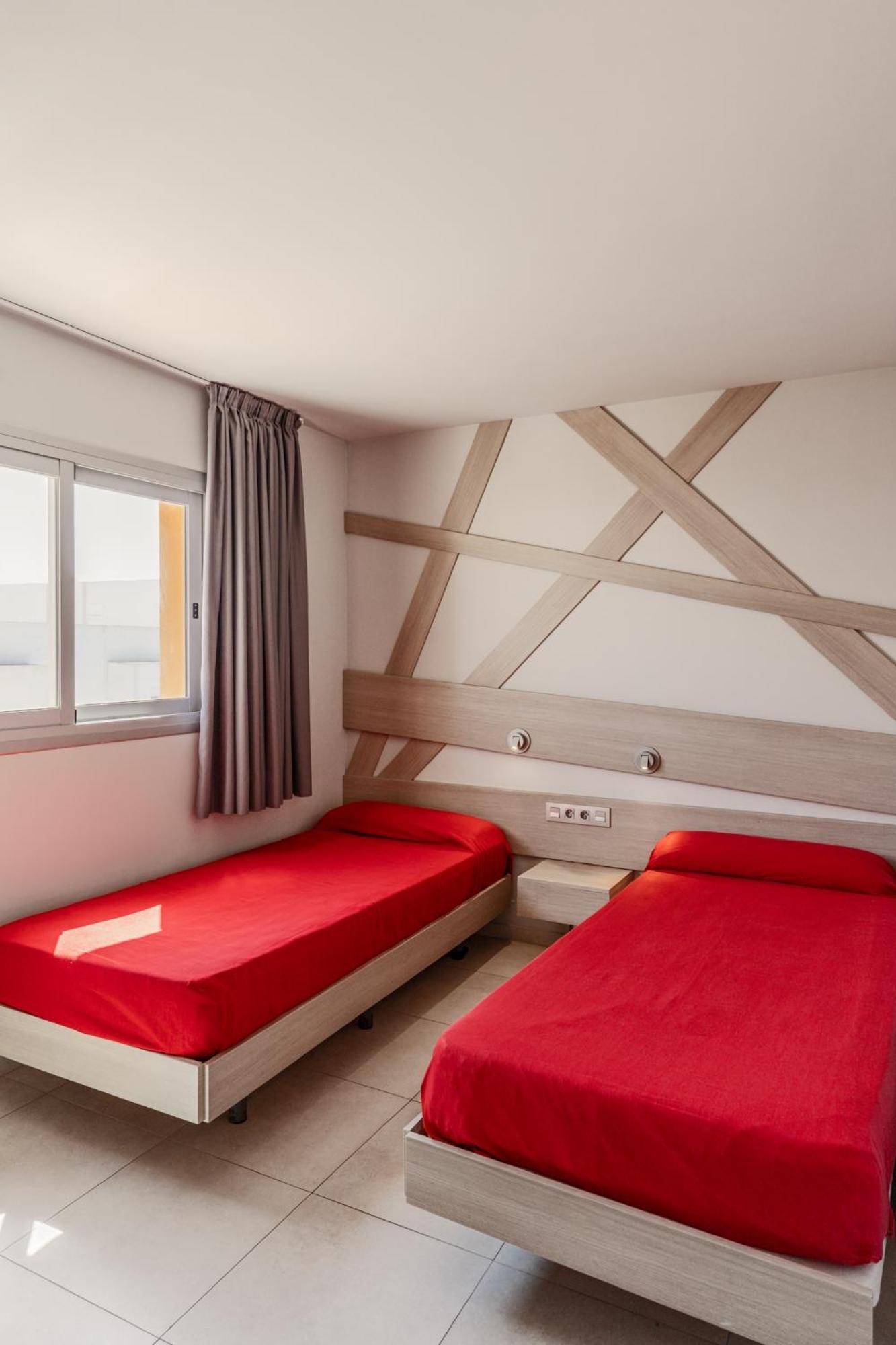 Ryans Ibiza Apartments - Only Adults Екстериор снимка